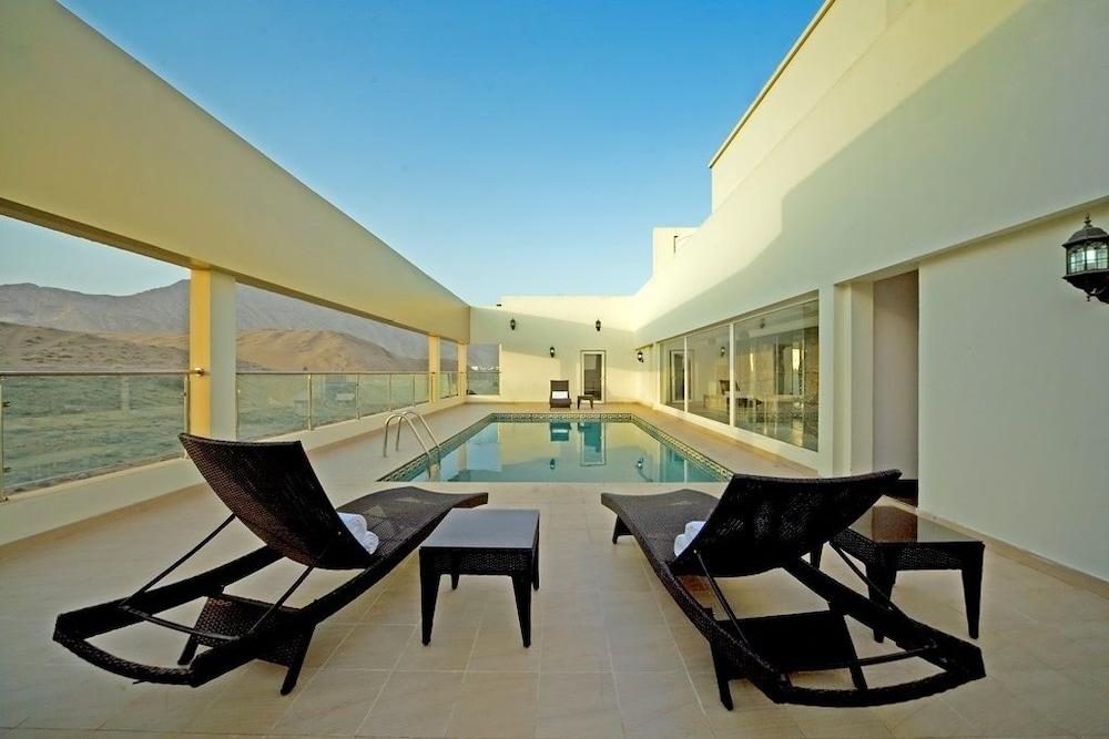 Muscat Dunes Hotel Exterior foto