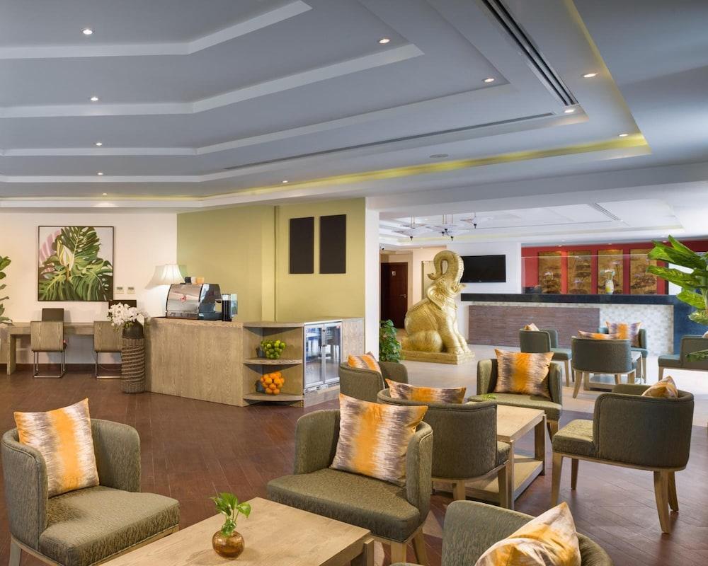 Muscat Dunes Hotel Exterior foto