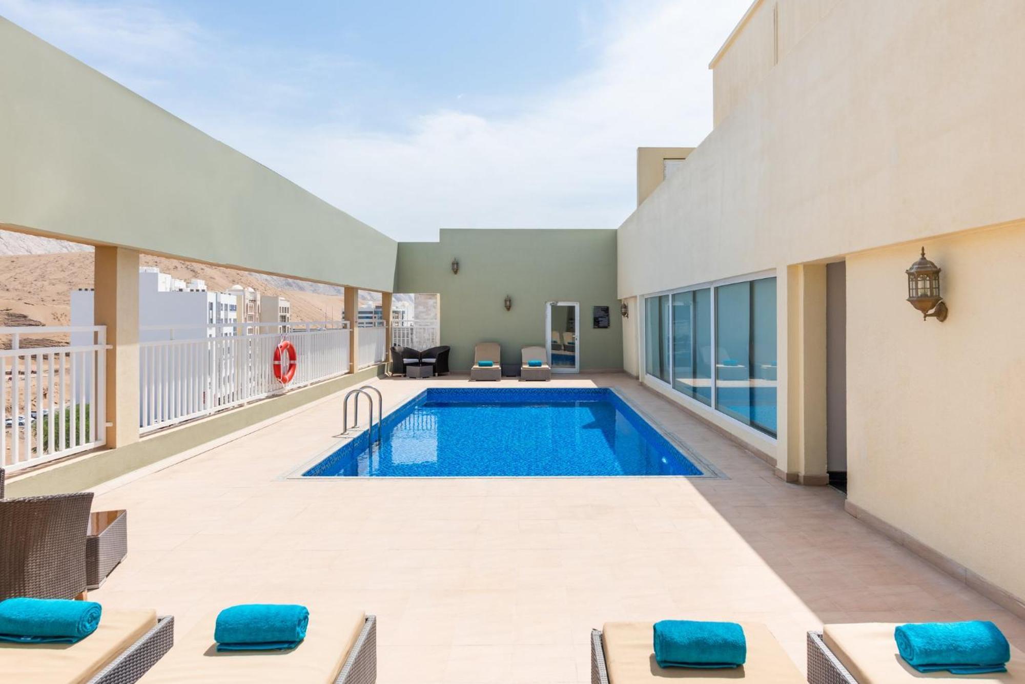 Muscat Dunes Hotel Exterior foto