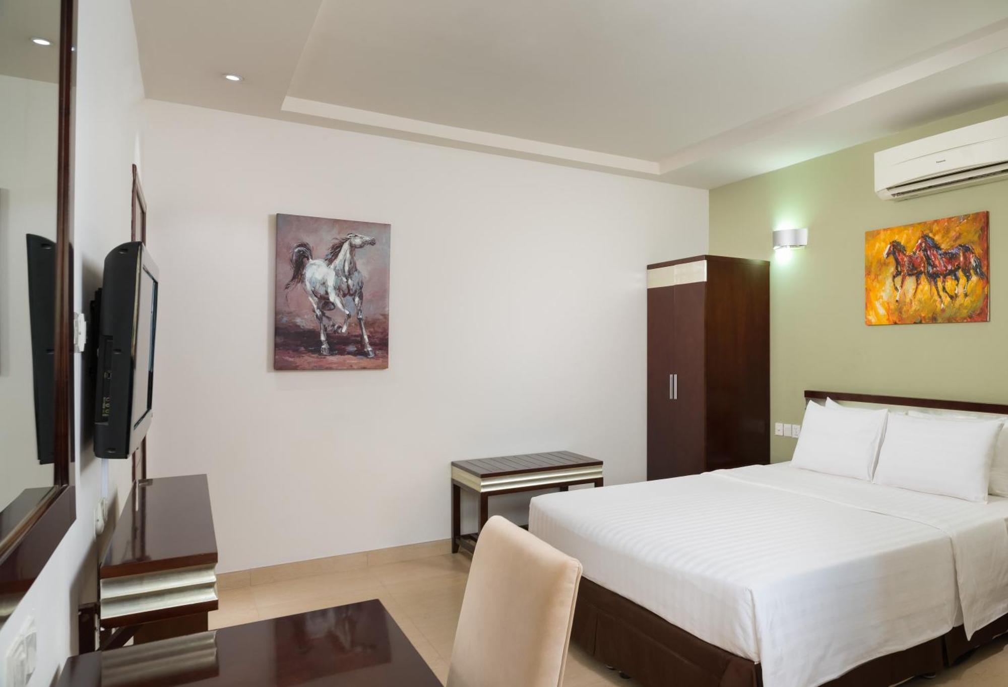 Muscat Dunes Hotel Exterior foto